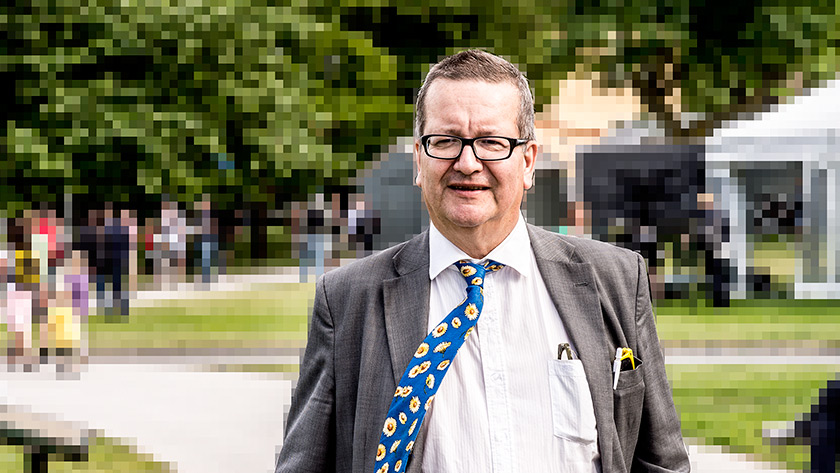 Stig-Björn Ljunggren menar att det är en svår balansgång för M. Foto: Nyheter Idag