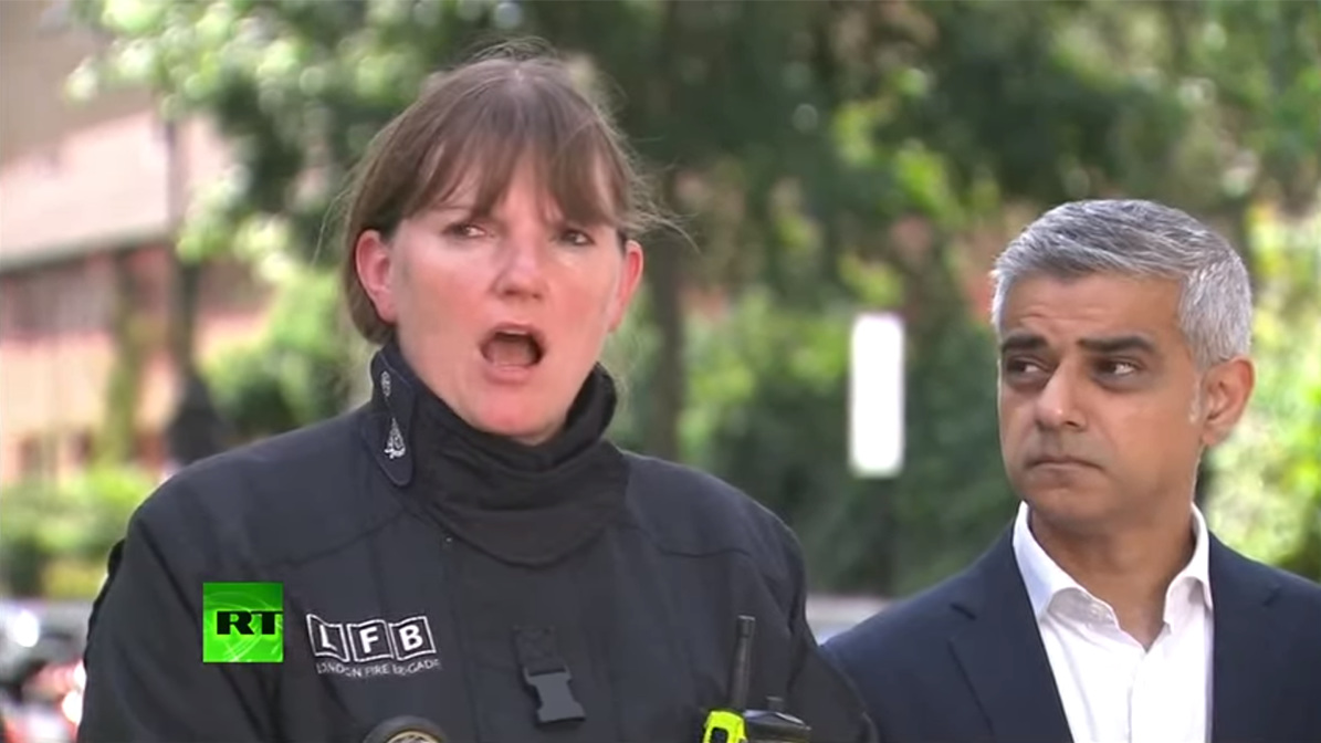 Londons brandchef Dany Cotton och borgmästaren Sadiq Khan. Foto: RT