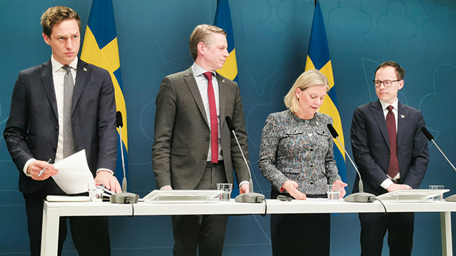 Nu ökar Januaripartierna trycket på företagen att skriva på kollektivavtal