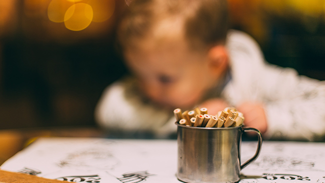 Inlägg om snåla svenskar blev viralt: ”Sa åt mig att vänta på rummet när de åt”