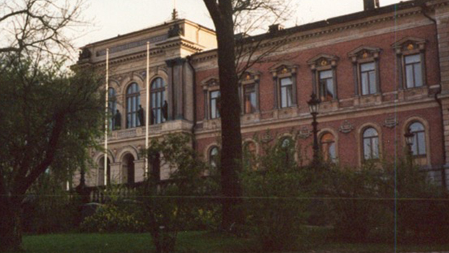 Docent sade ”neger” – kallades på ”husförhör”