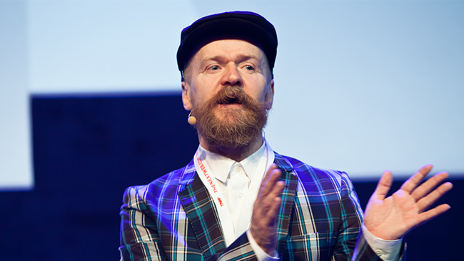 Uddevalla-vänstern rasar mot Bard-föreläsning