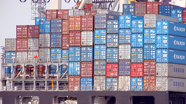 Lekte kurragömma – hamnade i Malaysia