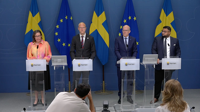 Tidöpartierna: Sverige ska inrätta ”återvändandecenter”