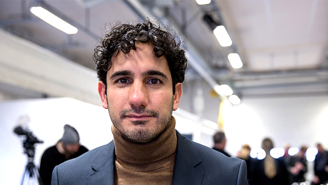 S sågar säkerhetszoner – vill låta polisen visitera mer överallt