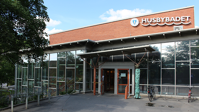 Husbybad könssepareras: ”Tillbaka till medeltiden”